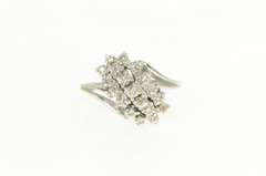 10K White Gold 0.25 Ctw Diamond Wavy Cluster Statement Ring