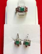 18K WHITE GOLD DIAMOND AND EMERALD SET