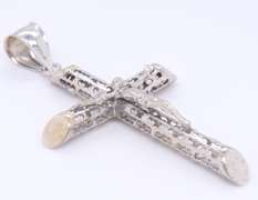 Fantastic White Gold Cross Pendant