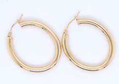 Beautiful Yellow Gold oval Tube Hoop Earrings