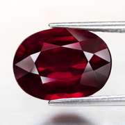 Superb 4.73ct untreated ruby red Rhodolite Garnet
