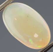 Captivating 1.70ct rainbow flashing Welo Opal