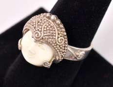 Sterling Silver Cameo Style Ring