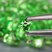Untreated 2.69ct green diamond cut Tsavorite set