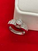 CERTIFIED 18K WHITE GOLD AND DIAMOND ENGAGEMENT RING