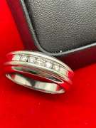 MENS 14K WHITE GOLD AND DIAMOND BAND / RING