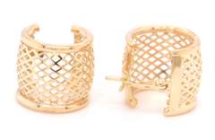 Beautiful Yellow Gold Basket Woven Huggies Earring