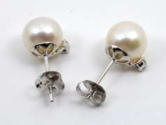 Charming Pearl & Diamond Stud Earrings in 14K WG