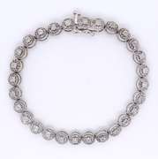 Wonderful White Gold Illusion Set Diamond Tennis Bracelet