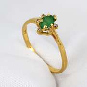 Cute Little Emerald & Dia. Ring