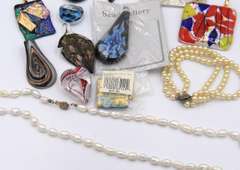 Group Lot of Miscellaneous Costume Jewelry