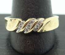MENS 14KT SOLID YELLOW GOLD AND DIAMOND BAND