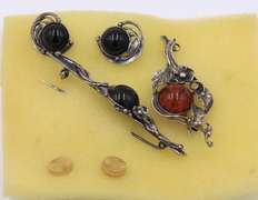 Lot of Black onyx and Amber Jewelry