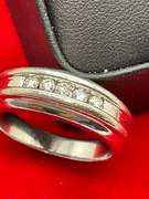MENS 14K WHITE GOLD AND DIAMOND BAND / RING