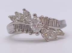 Beautiful 14kt Solid White Gold Diamond Ring