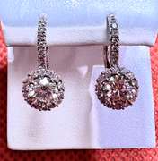 STUNNING 18K WHITE GOLD EARRINGS WITH DIAMONDS