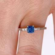 Beautiful 14kt Solid White Gold Diamond Ring