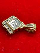 14K YELLOW GOLD PENDANT WITH 0.75 CARAT OF DIAMONDS