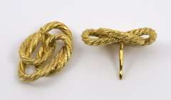 Fascinating 18k Interwoven Loops Earrings
