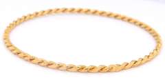 Group Lot of 4 Bangles in 18kt Yellow Gold