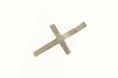 10K Yellow Gold 1.00 Ctw Pave Diamond Encrusted Cross Pendant