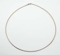 Versatile Yellow or White Gold Choker