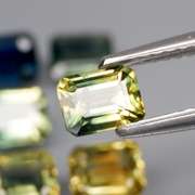Heated only! 3.40ct emerald cut Sapphire set