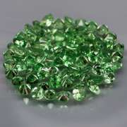 Chrome green! 2.62ct untreated Tsavorite set