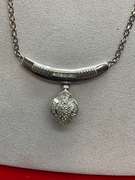 14K WHITE GOLD AND DIAMOND NECKLACE