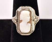Lovely Vintage Cameo Ring in 14K White Gold