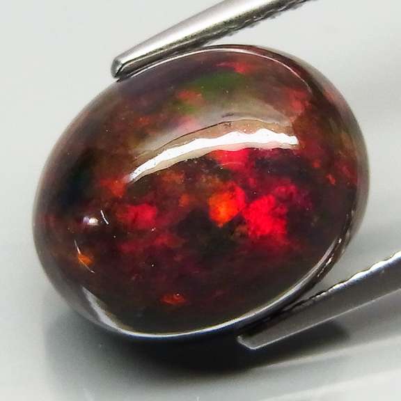 What? Yes! 3.95ct full body flashing Black Opal