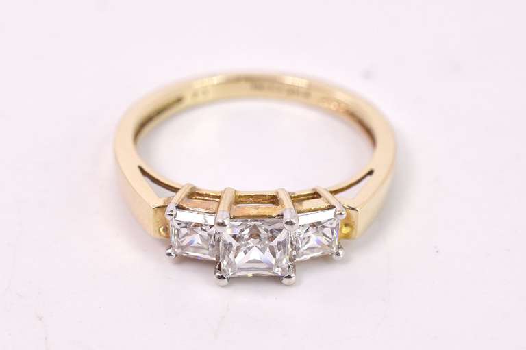 Fantastic CZ ring in 14K Yellow Gold