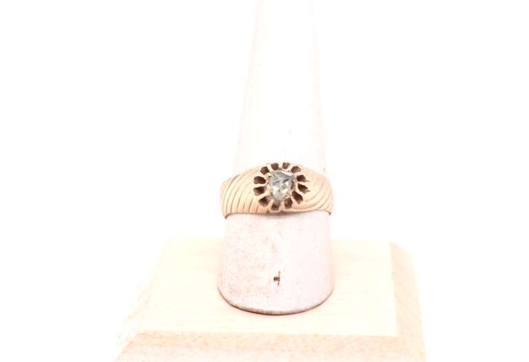 Antique Ridged Diamond Ring