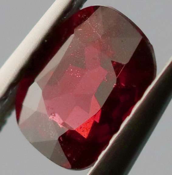 Incredible 1.20ct collectors dark red Spinel
