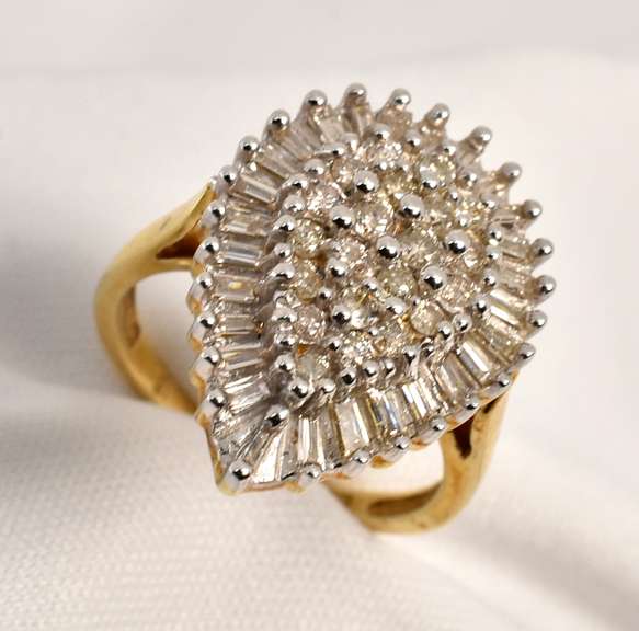 Showy Pear Shaped Diamond Clusterr