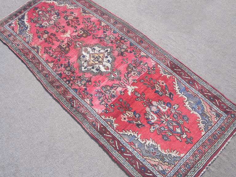 Semi Antique Persian Mahal 9.7x3.6