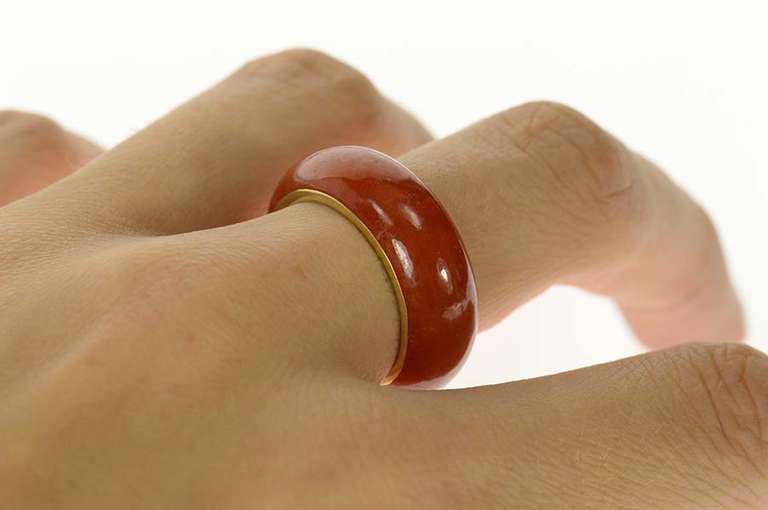 14K Yellow Gold Curved Carved Carnelian Retro Statement Band Ring