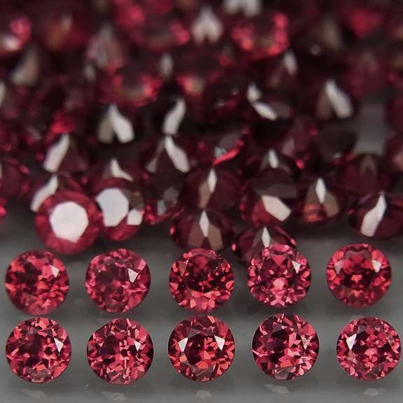 Amazing 7.01ct round cut top violet red Garnet set