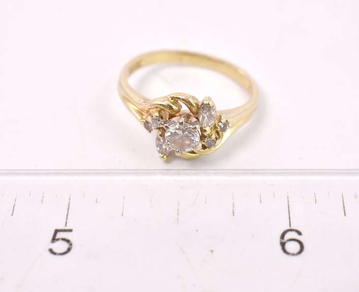 Fabulous Diamond Ring in 14K Yellow Gold