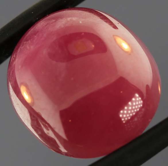 Stunning 19.17ct violet red Ruby cabochon
