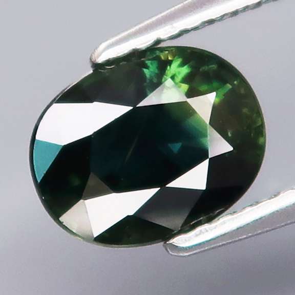 Heated only! 2.02ct blue green Sapphire