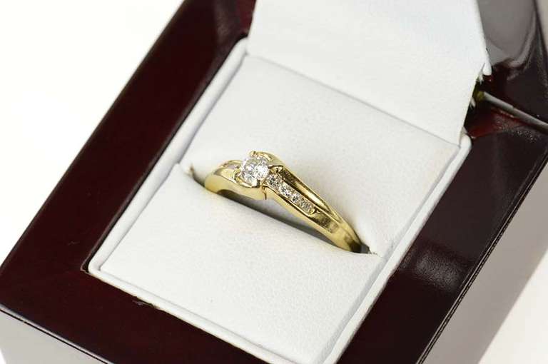 14K Yellow Gold 0.20 Ctw Classic Diamond Bypass Engagement Ring