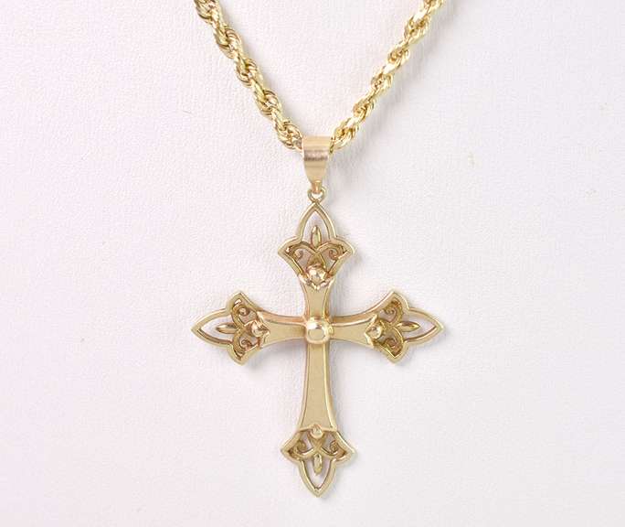 Darling Cross Pendant Necklace in Yellow Gold
