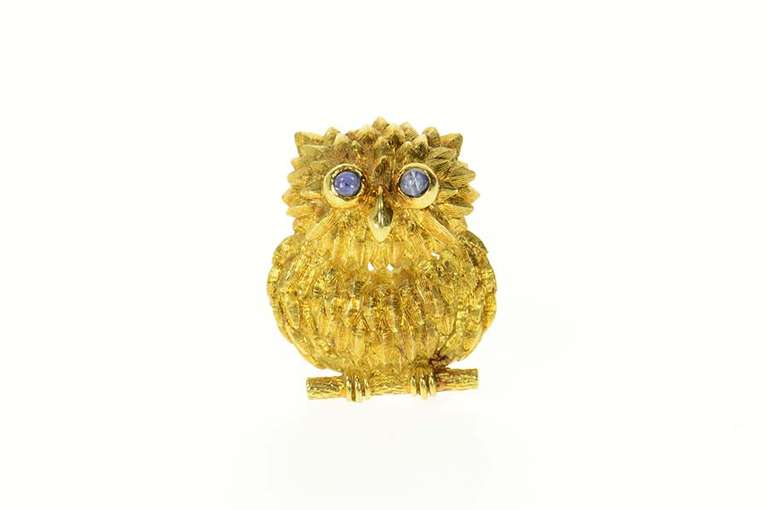 18K Yellow Gold Sapphire Eyed Ornate Owl Wisdom Symbol Pin/Brooch