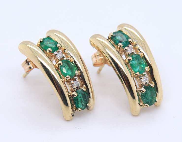 Powerful Yellow Gold Emerald and Diamond Earrings