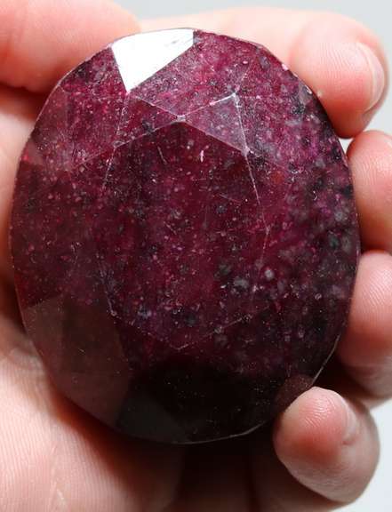 Huge! 861ct rich red Ruby