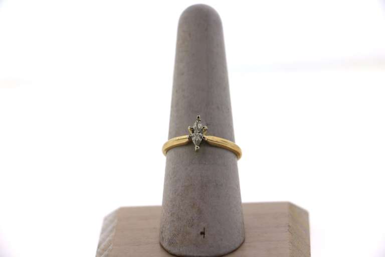 Classic Solitaire Oval Diamond Ring with 14k Gold