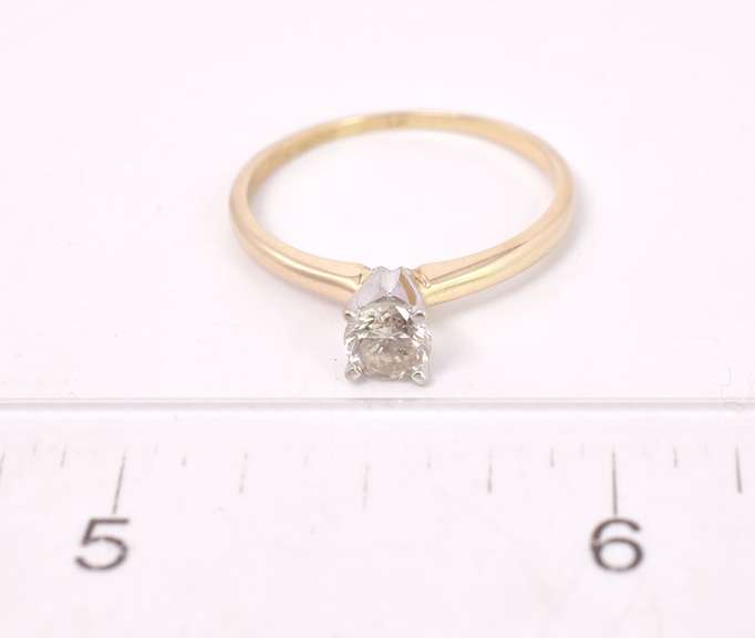 Brilliant 0.48CTS Solitaire Diamond Ring in 14K Yellow Gold