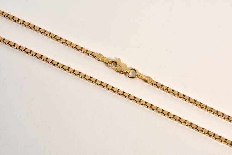 Useful Long Box Link Necklace