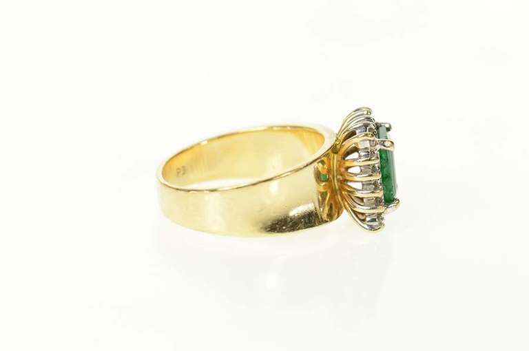 14K Yellow Gold 0.85 Ctw Emerald Diamond Halo Engagement Ring